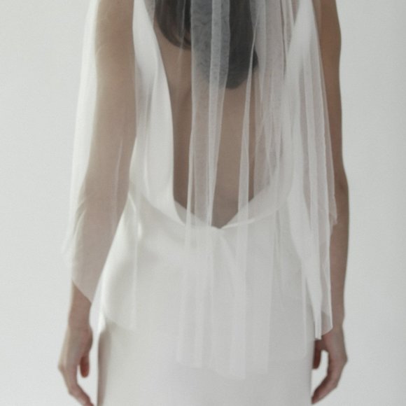 A.B Ellie Nova Edge Veil | Beaded Edge Fingertip Veil - Soft Tulle Veil - Picture 2 of 7